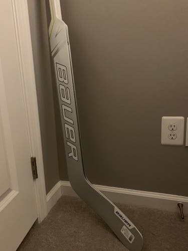Two Senior Pro 27" Paddle Bauer Vapor 3X Goalie Stick
