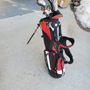 Used Junior Right Handed Walter Hagen golf club set