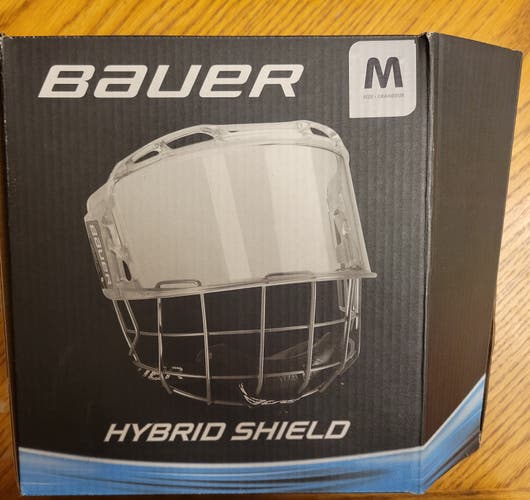 New in Box BAUER HYBRID SHIELD Medium