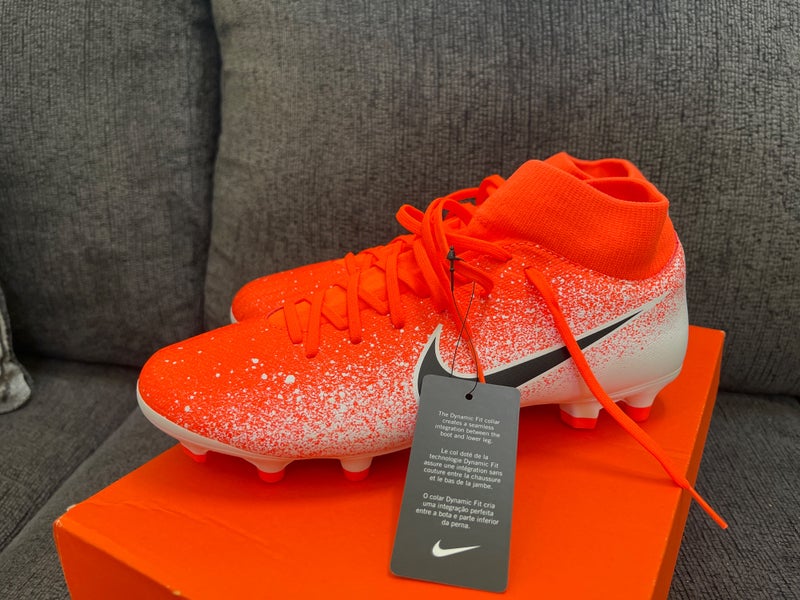 Superfly 6 Academy soccer cleats