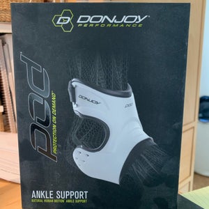 DonJoy Performance : POD Ankle Support Size: XS White