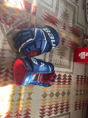Bauer Vapor Gloves - Blue & White - Vapor 3X - Intermediate 13 inch