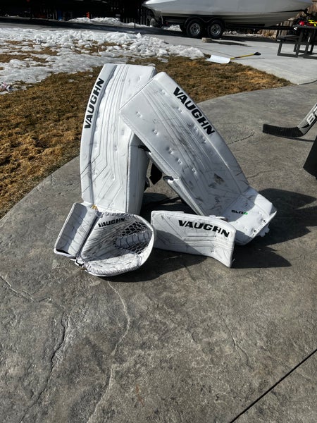 Used 34" Vaughn Regular Ventus SLR 2 Goalie Full Set