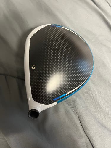 Used Right Handed Sim2 Driver 8 Degree Head