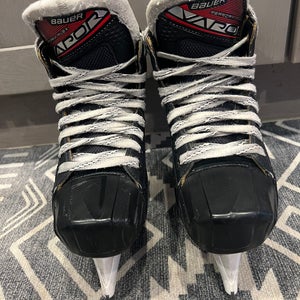 Used Bauer Regular Width Size 3 Vapor X2.9 Hockey Goalie Skates