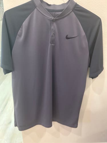 Gray Used Medium Nike Shirt