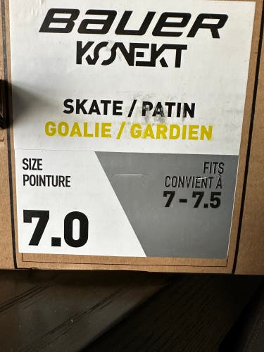 New Bauer Regular Width Size 7 Konekt Hockey Goalie Skates