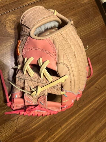 Infield 11.5" Baseball Glove