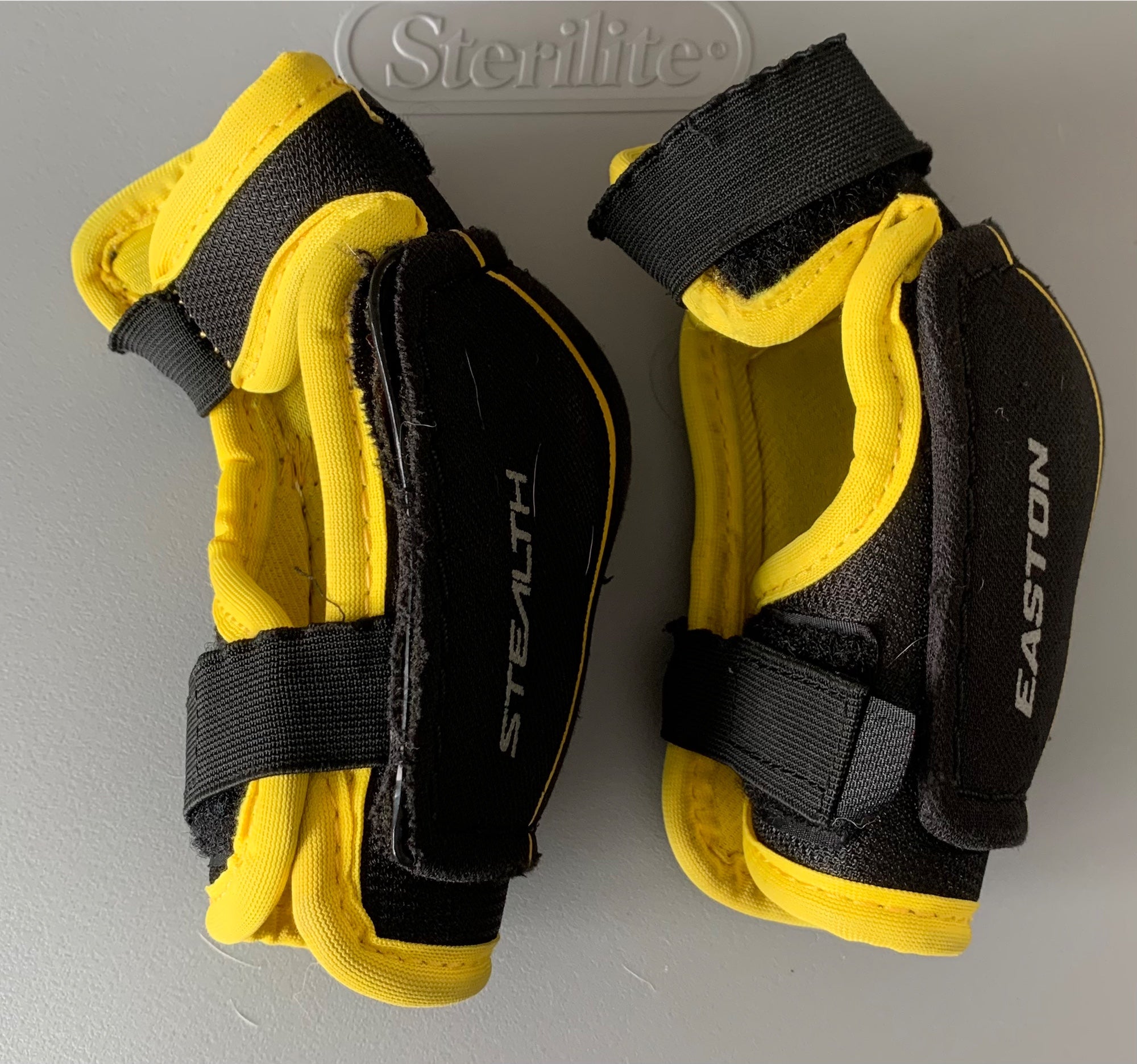 Easton Stealth RS II Hockey Elbow Pads 2013 Review 