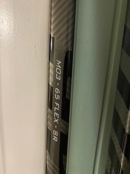 Senior Right Handed Alpha Lx 20 Hockey Stick M03 65 RH