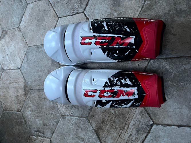 Used CCM Jetspeed FT4 pro Shin Pads