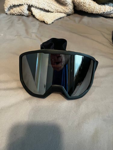 Unisex  Large Snowboard Goggles