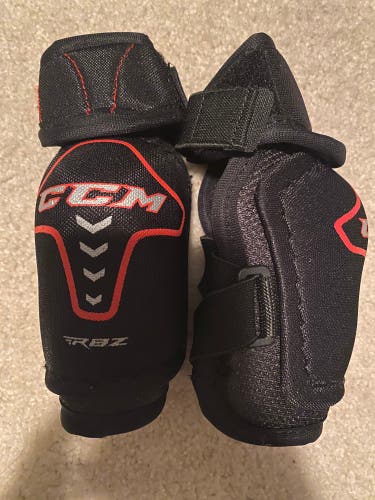 New Medium CCM  RBZ 150 Elbow Pads