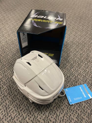 Bauer White Re-Akt 95 small helmet