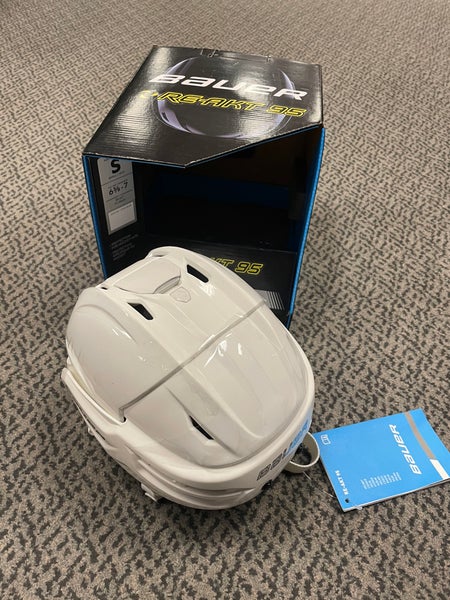 Bauer White Re-Akt 95 small helmet