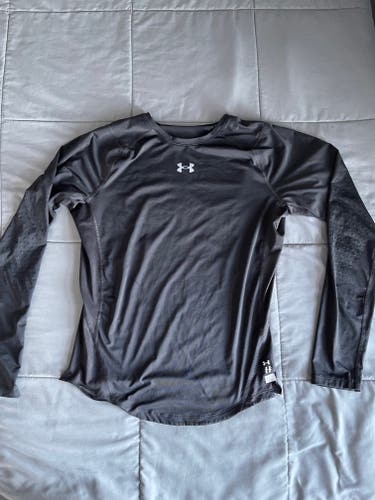 Black Used XL Men's Under Armour Shirt