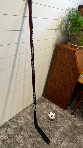 Senior Left Hand P92M Pro Stock JetSpeed FT5 Pro Hockey Stick
