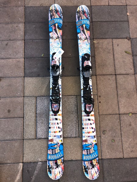 Used Less than 140 cm Axis Typhoon 125 All Mountain & Carving Skis Yes
