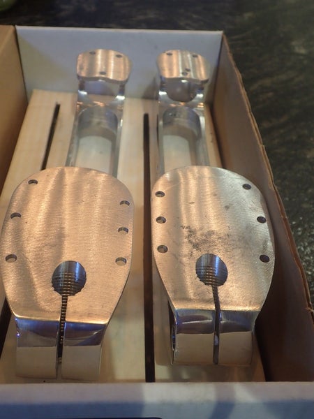 VINTAGE AKS ALUMITECH PRO SERIES  Inline Roller Hockey Chassis Frames 8.75 NEW IN BOX