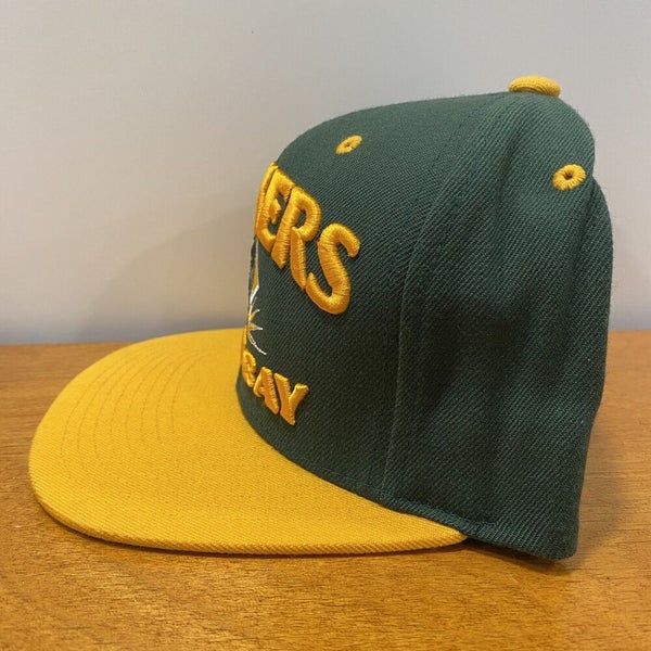 Green Bay Packers Mitchell & Ness #92 White Baseball Cap at the