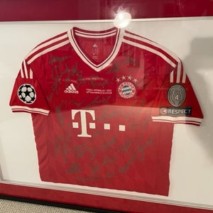 Adidas Authentic Bayern Munchen 2012/13 Champions League Final Jersey