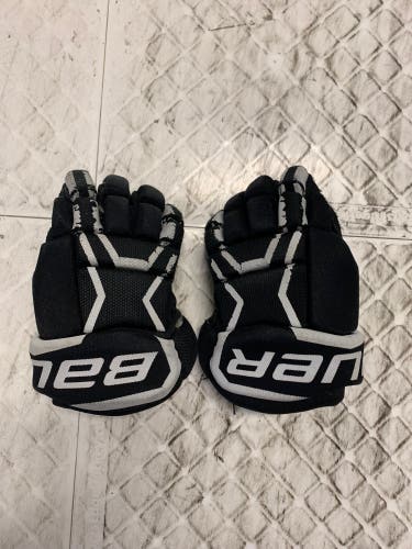 Used Bauer 8"  Supreme 150 Gloves