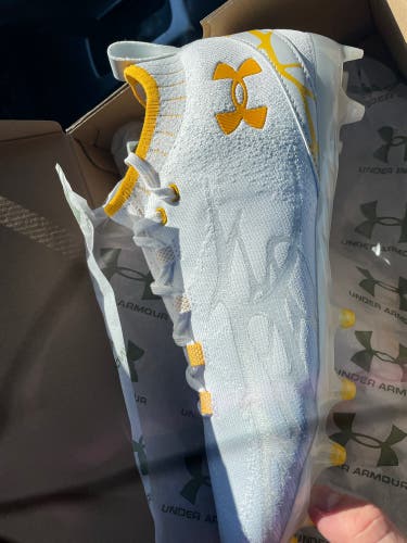 Men's Size 12 Custom Low Top Command MC Cleats