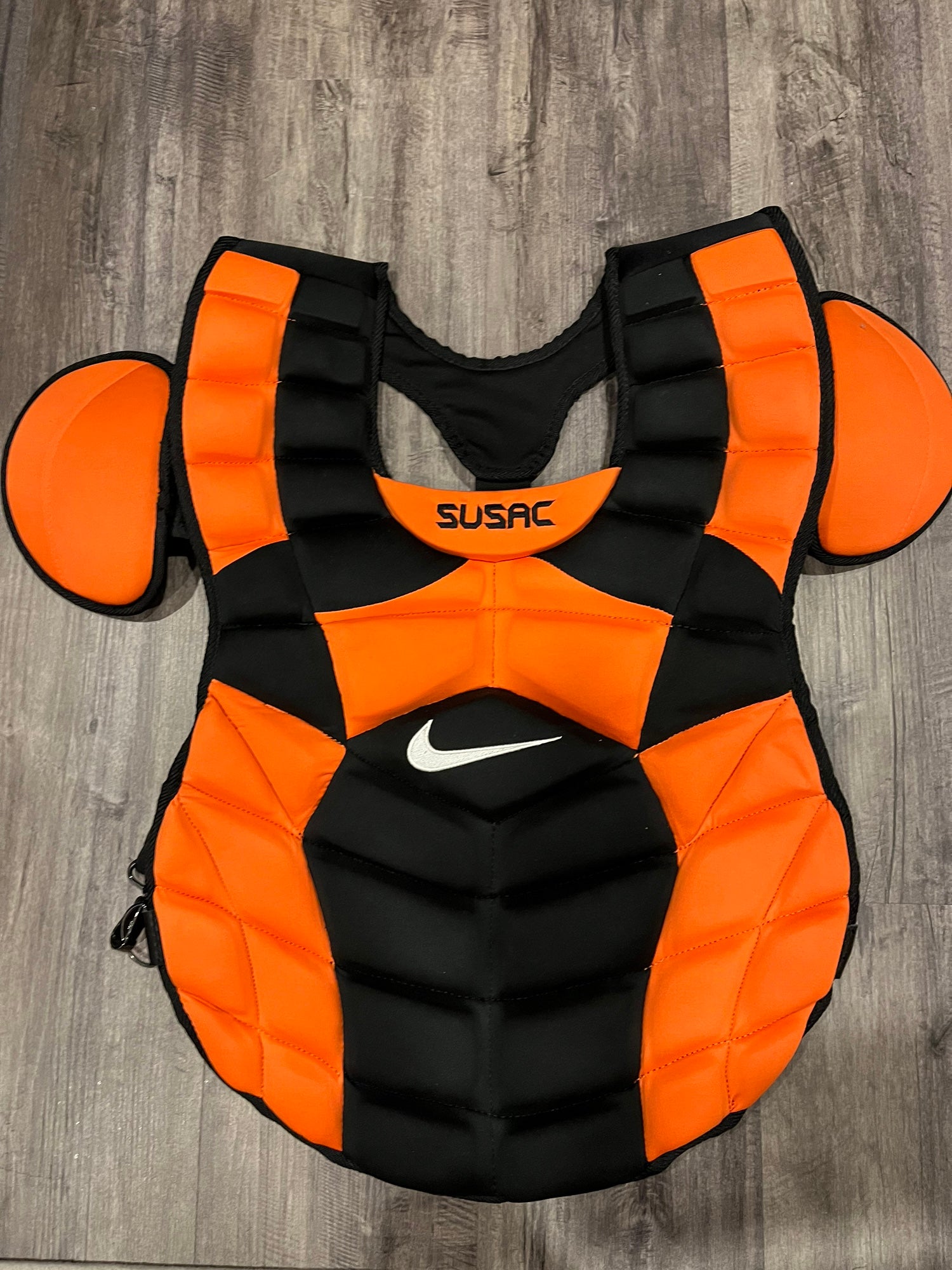 RARE Nike Vapor Oregon State Beavers Catchers Chest Protector Baseball Sz  16”