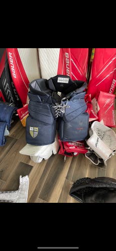Medium Bauer  Supreme Pro Hockey Goalie Pants