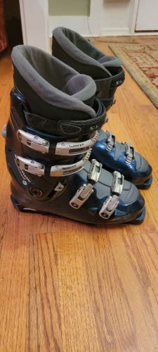 Used Men's Salomon All Mountain Ski Boots Soft Flex