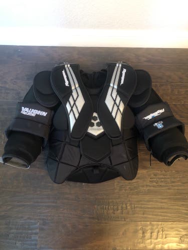 Vaughn Velocity VE8 Pro Carbon Goalie Chest Protector Size XL