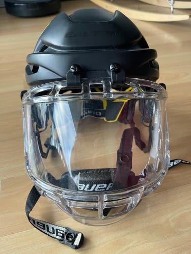 Easton  E 700 hockey helmet Size M with Bauer concept 2 Full Face Shield /Cage