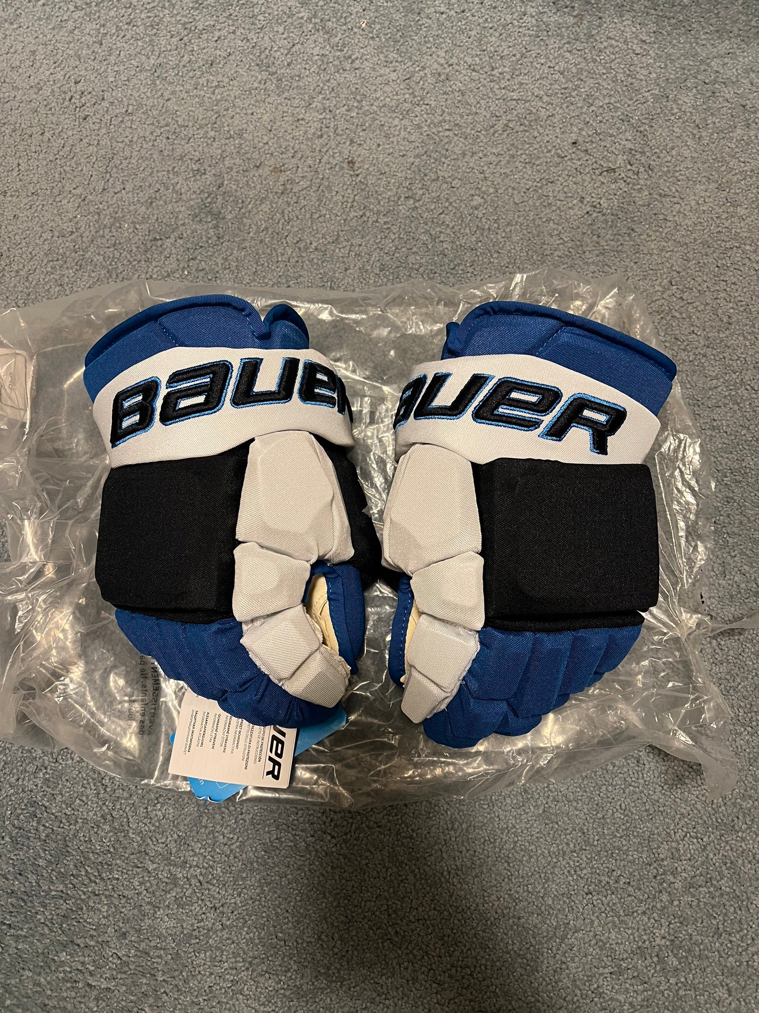 13 Sherwood 9950 Pro Gloves - Team Stock Winnipeg Jets - Pro Stock Hockey