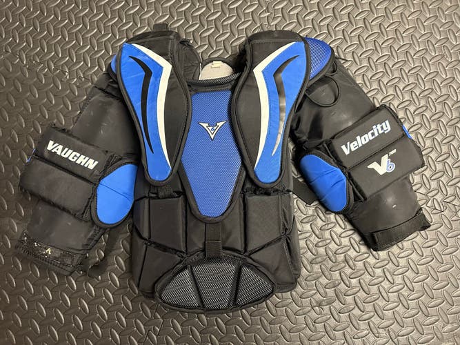 Used Medium Vaughn Velocity V6 700 Goalie Chest Protector