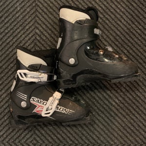 Used Kid's Salomon T2 (247mm) Ski Boots - Size: Mondo 20.5