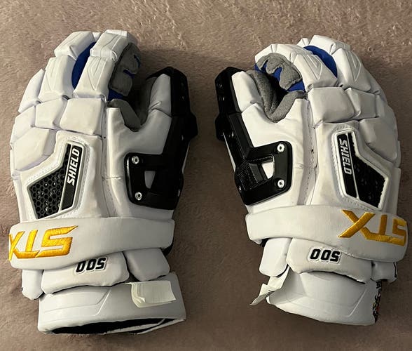 STX Shield 500 medium Goalie gloves used
