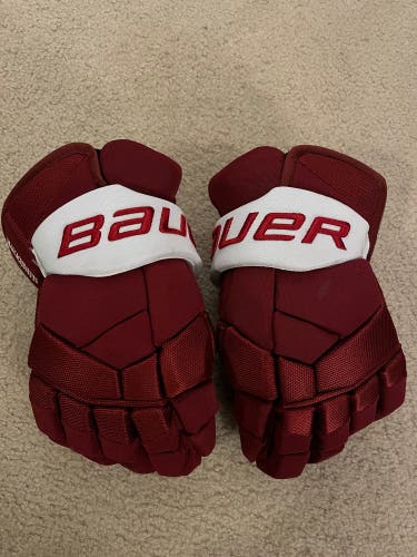 Maroon Bauer 14" NCAA (UMASS) Pro Stock Supreme 2S Pro Gloves