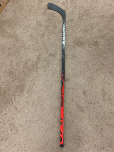 Senior Left Hand P92 Pro Stock Vapor FlyLite Hockey Stick