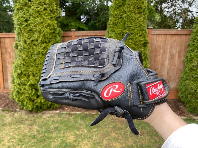 Rawlings 13” Playmaker Series Glove PM1300B