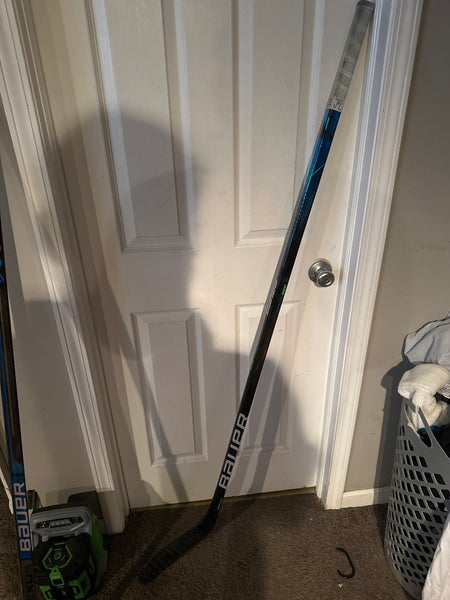 Senior Right Handed P88 Nexus Geo Hockey Stick