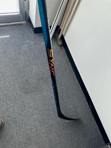 Senior Right Handed Bauer Nexus Sync Hockey Stick P28