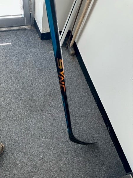 Senior Right Handed Bauer Nexus Sync Hockey Stick P28