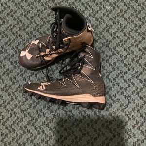 Used Under Armour Junior 04 Football Shoes