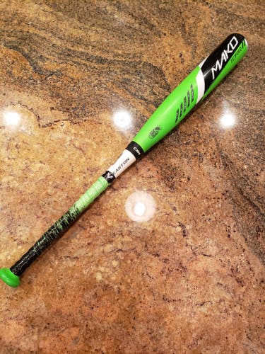 Easton Mako Torq Bat (-8) 22 oz 30"