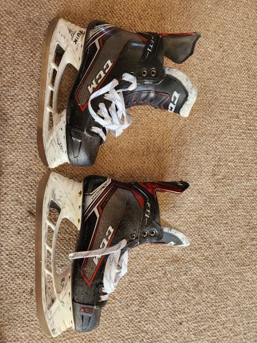 Senior Used CCM JetSpeed FT1 Hockey Skates Regular Width Pro Stock Size 7.5