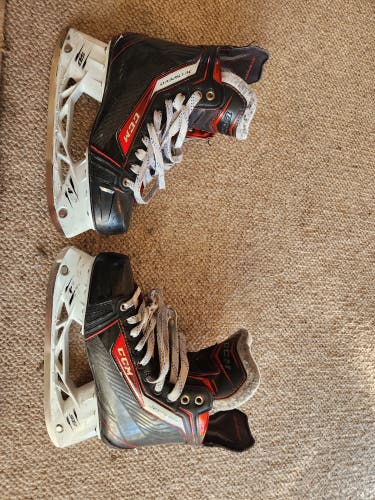 Senior Used CCM JetSpeed FT1 Hockey Skates Extra Wide Width Size 7