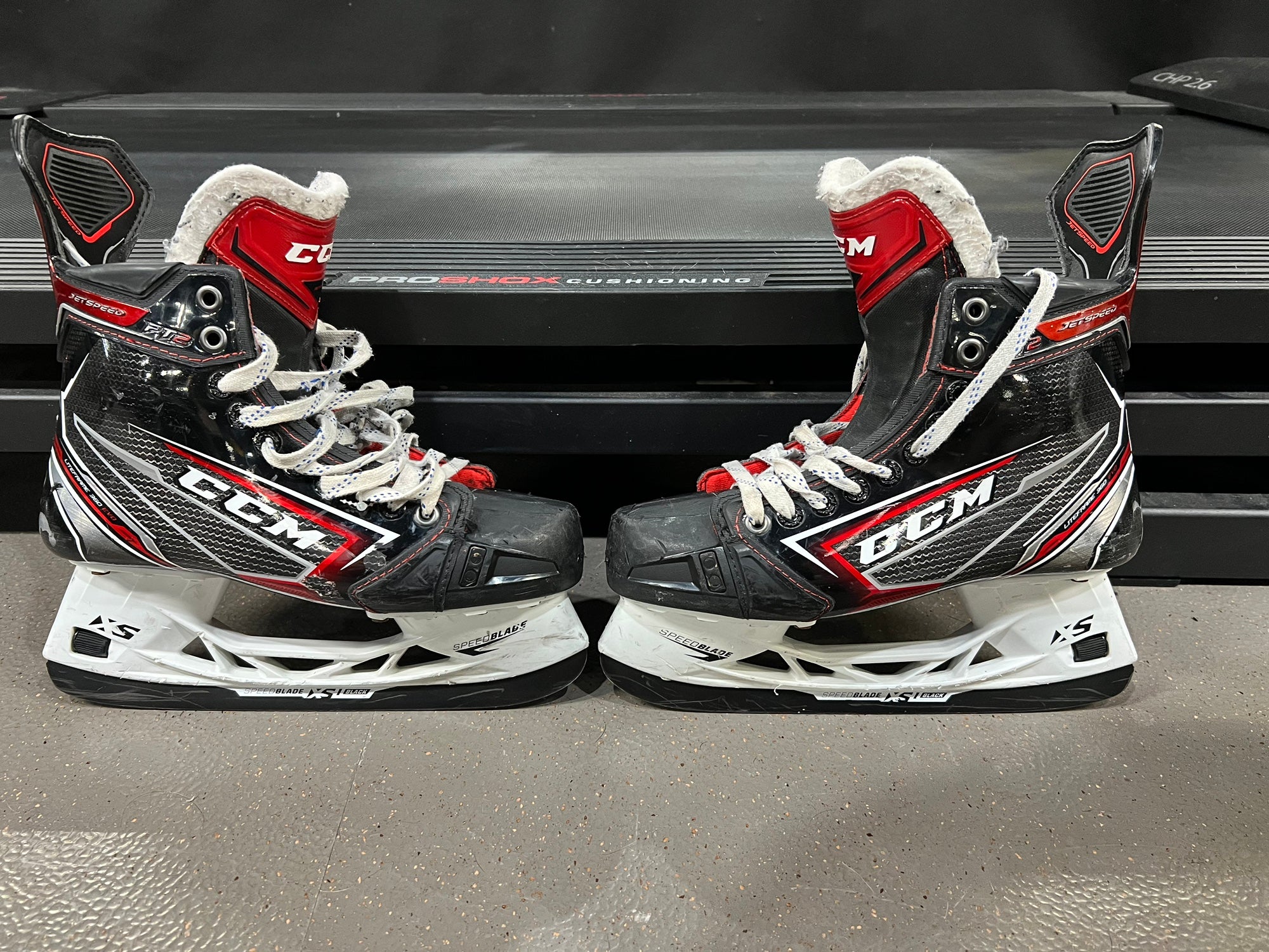Used CCM Regular Width Pro Stock Size 6.5 JetSpeed FT2 Hockey Skates |  SidelineSwap