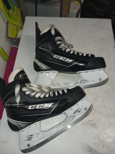 Used Senior CCM Hockey Skates Regular Width Size 9.5