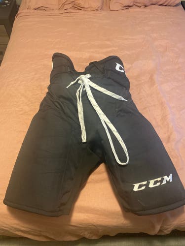 CCM HP30 L+2 black hockey pants