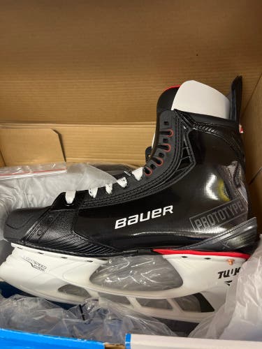 New Bauer ‘Prototype’ Vapor Hyperlite Hockey Skates